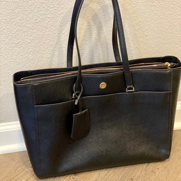tory burch women's robinson tote